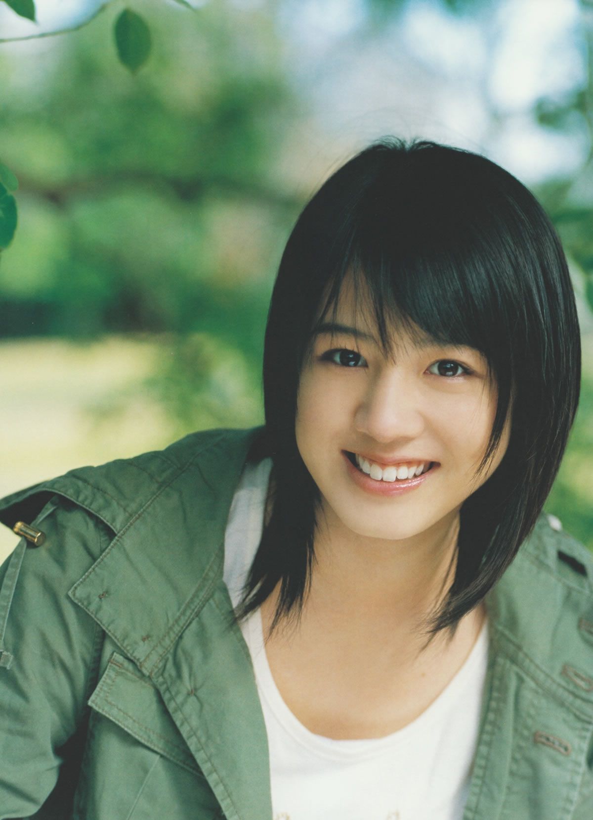 [Girls!] Vol.32 Not yet 大島優子 荒井 萌 桜庭ななみ 前田敦子 鈴木愛理 逢沢りな 木本花音 未来穂香