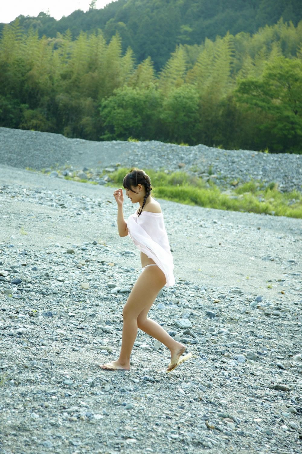 [YS Web] Vol.368 篠崎愛 Ai Shinozaki『放課後少女』+ Wall Paper