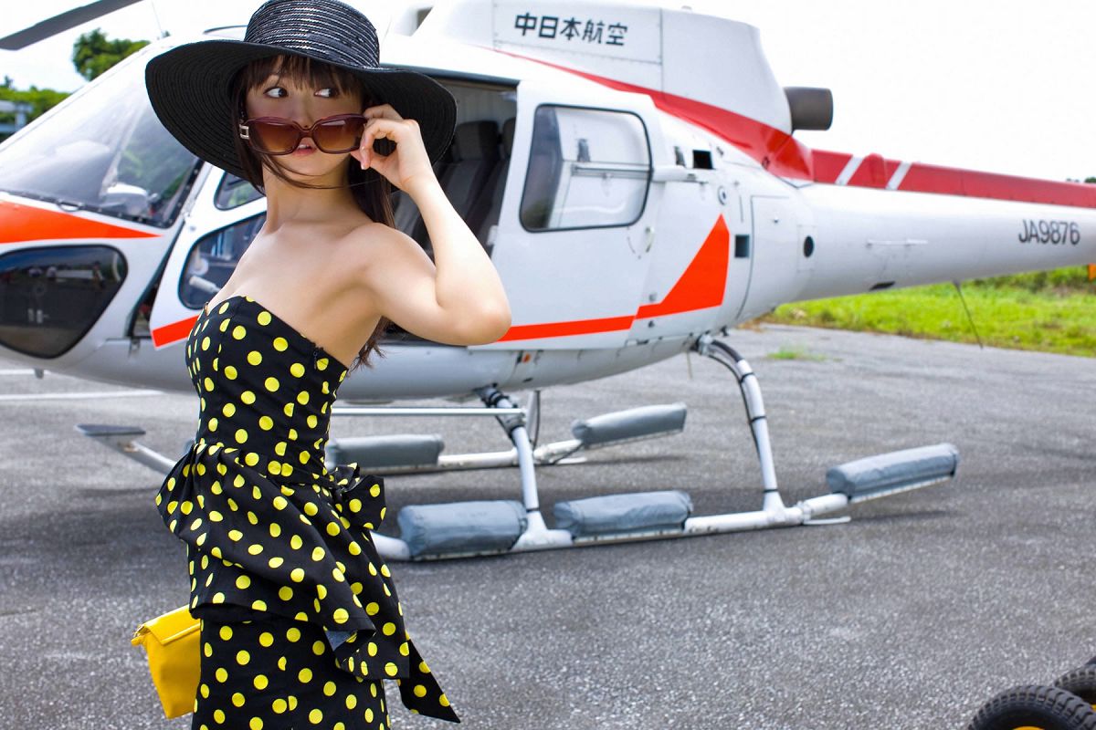 [Wanibooks] 2009.10月号 #64 Ayaka Komatsu 小松彩夏