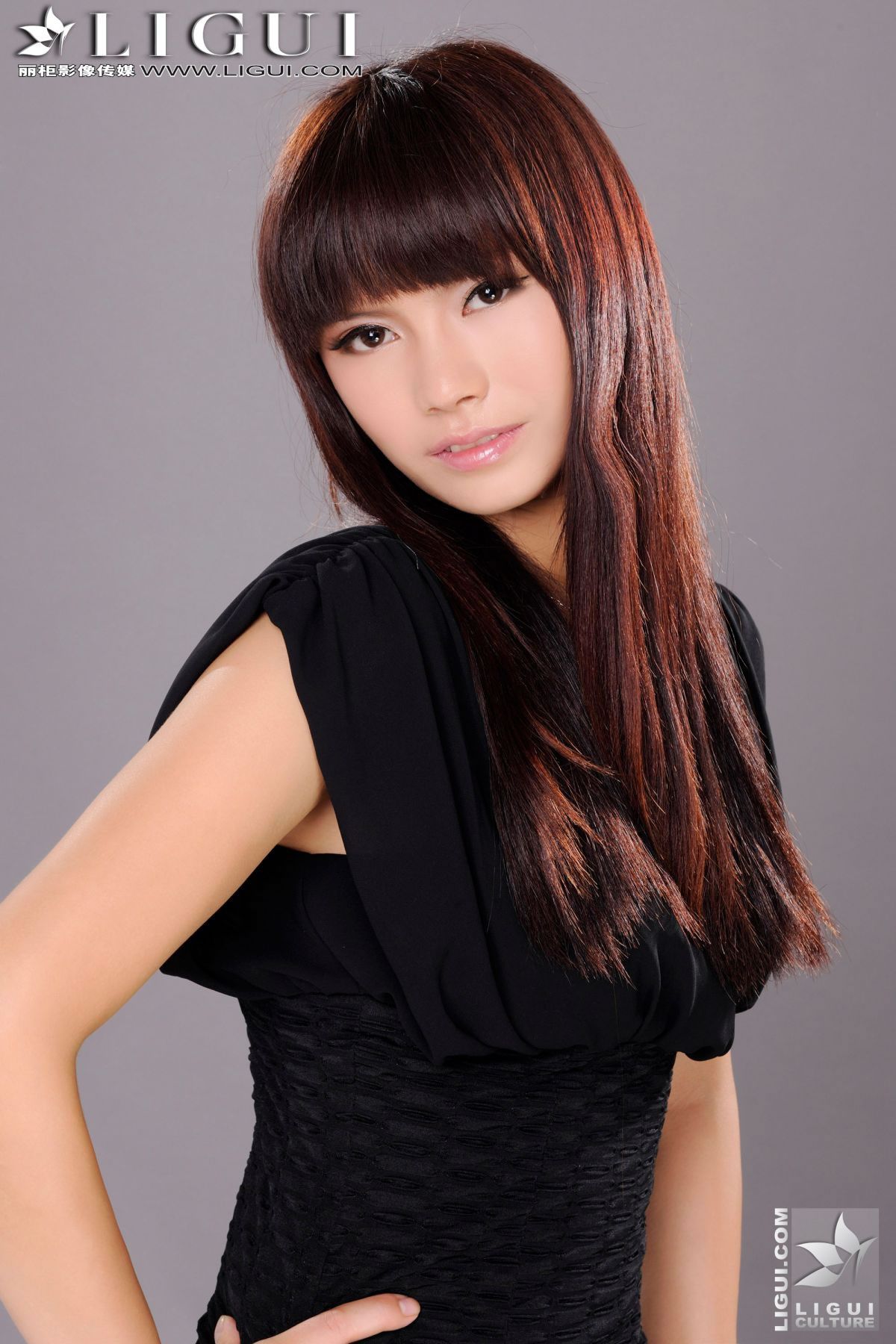 [Ligui] 丽柜 20111202 晴晴肉丝诱惑 Model：晴晴
