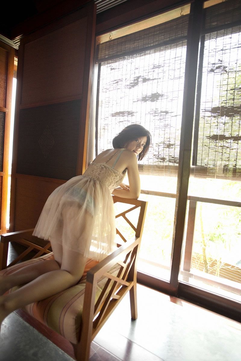 [Wanibooks]2011.06月号 #84 四元奈生美 Haomi Yotsumoto [220P+12WP]