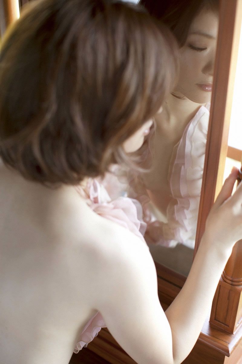 [Wanibooks]2011.06月号 #84 四元奈生美 Haomi Yotsumoto [220P+12WP]