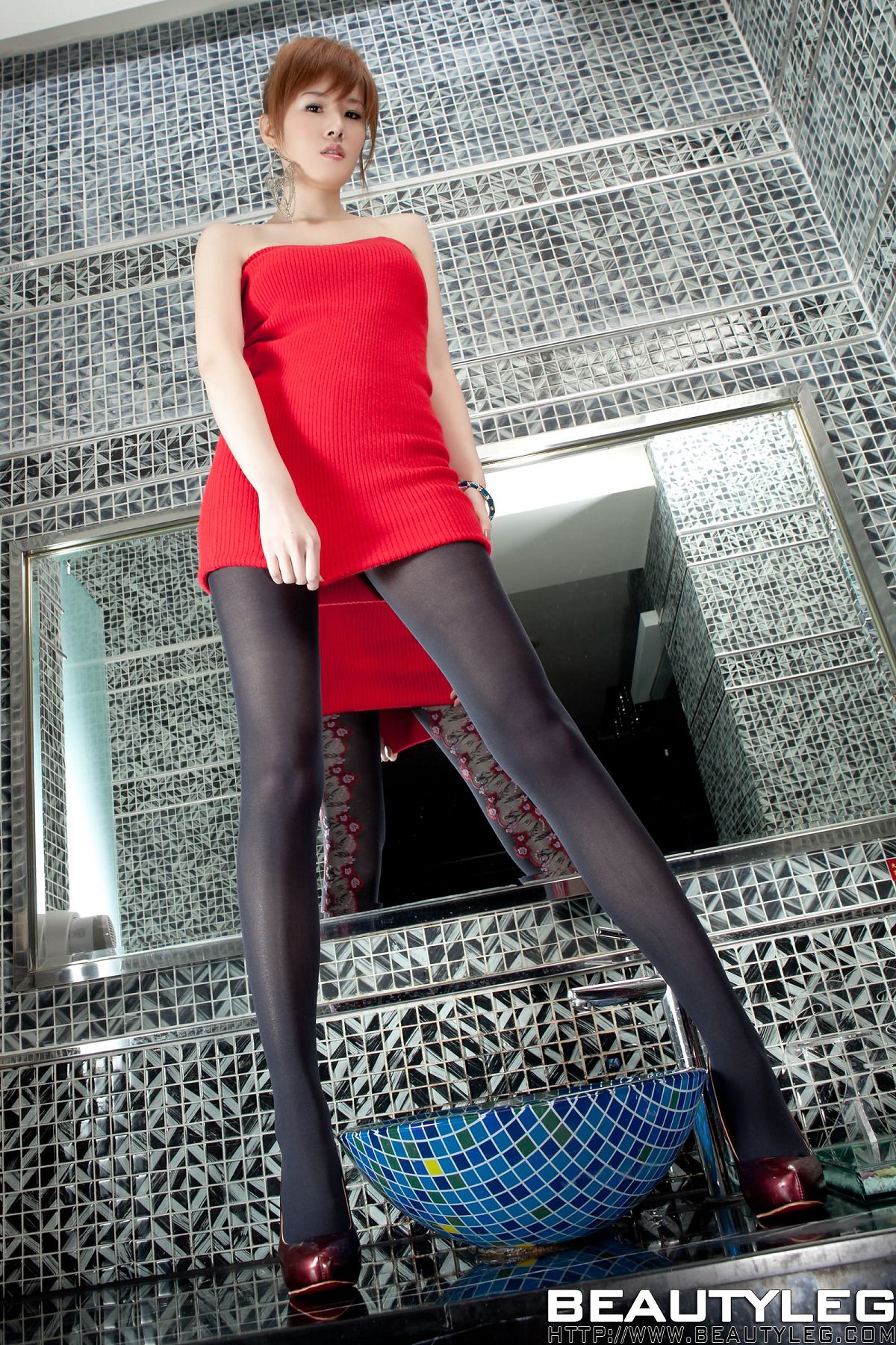 [BeautyLeg] No.502 Jessie 气质腿模周泓