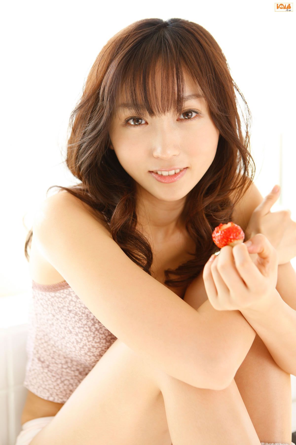 [Bomb.tv] 2011年05月號 吉木りさ [40P]