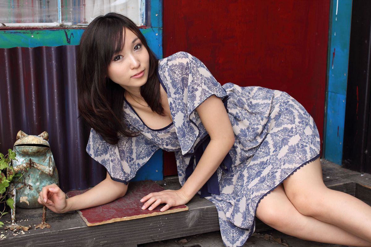 [Watch]Photogenic Weekend 2010年11月号 Risa Yoshiki 吉木りさ