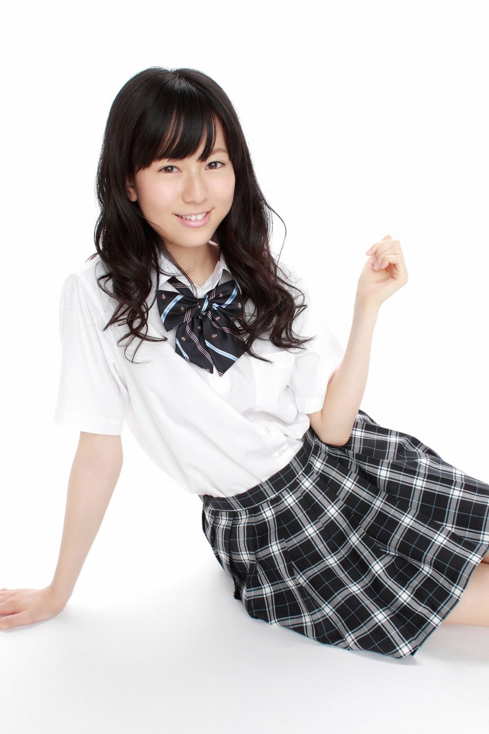 [YS Web]Vol.415 Natsumi Chiba 千葉夏美 17歳のハーフちゃん入学！