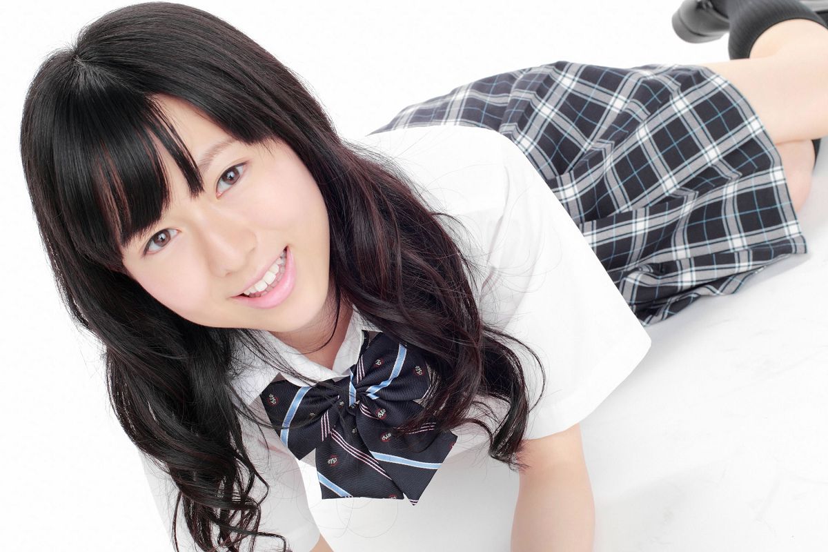 [YS Web]Vol.415 Natsumi Chiba 千葉夏美 17歳のハーフちゃん入学！