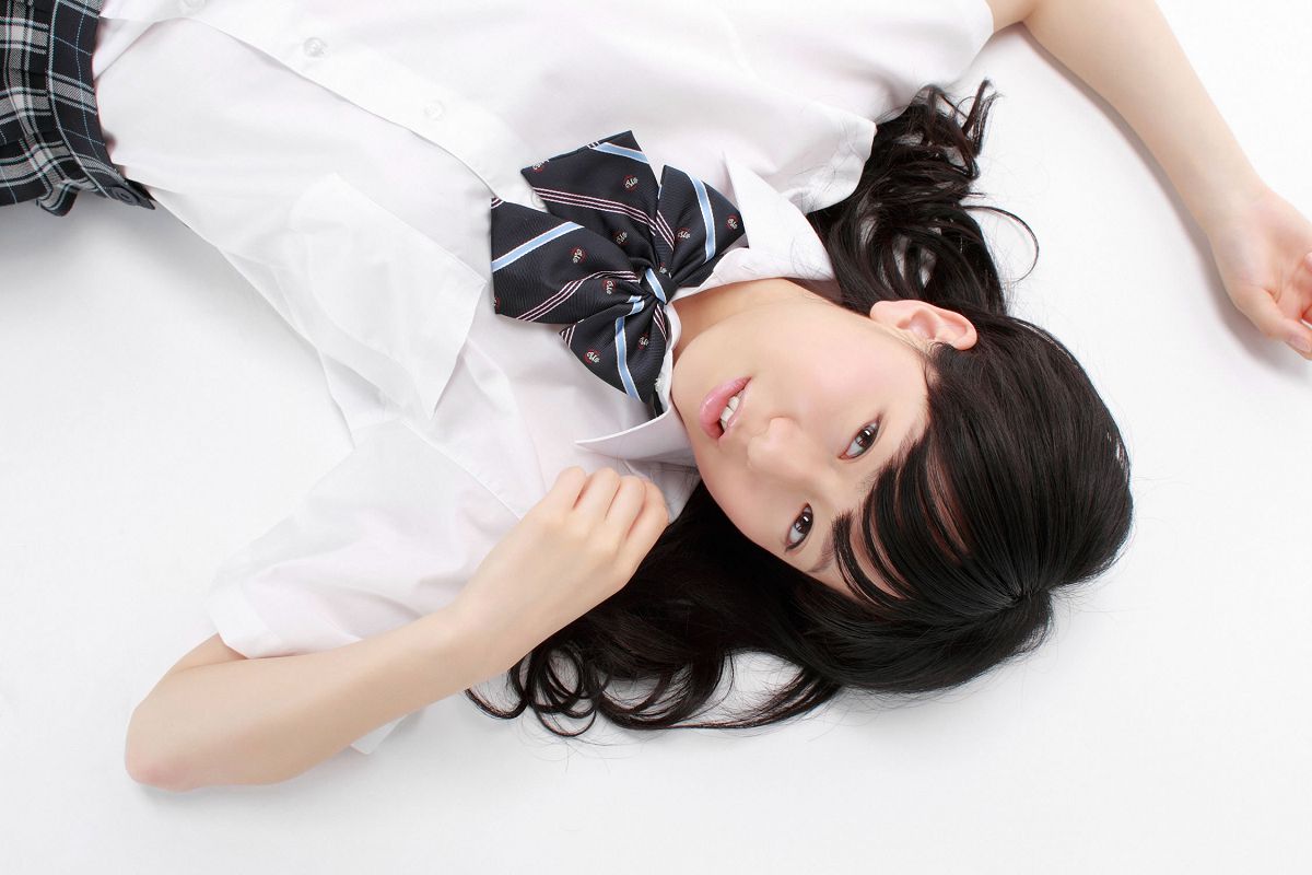 [YS Web]Vol.415 Natsumi Chiba 千葉夏美 17歳のハーフちゃん入学！