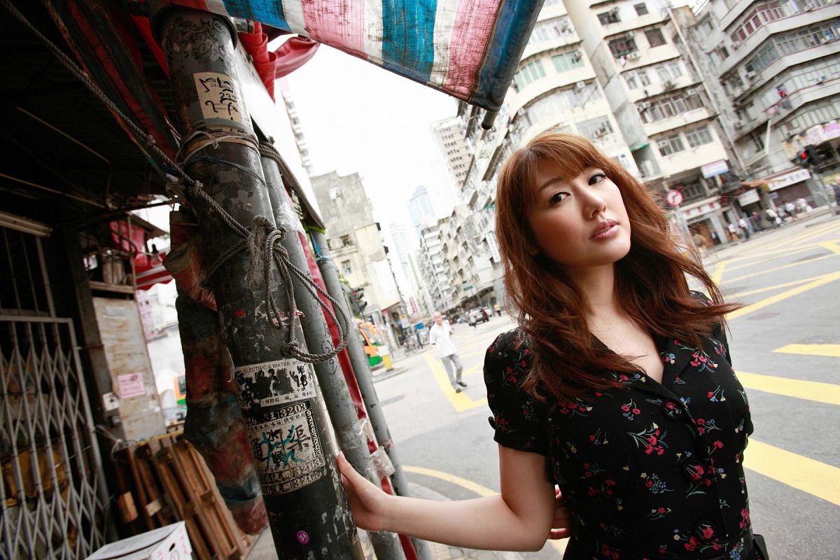 [Wanibooks] 2012.02月号 #92 安めぐみ（安惠美） Megumi Yasu [242P]
