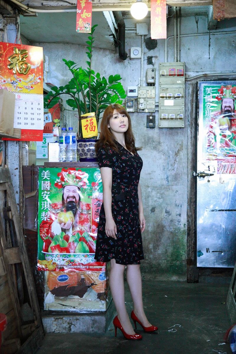 [Wanibooks] 2012.02月号 #92 安めぐみ（安惠美） Megumi Yasu [242P]