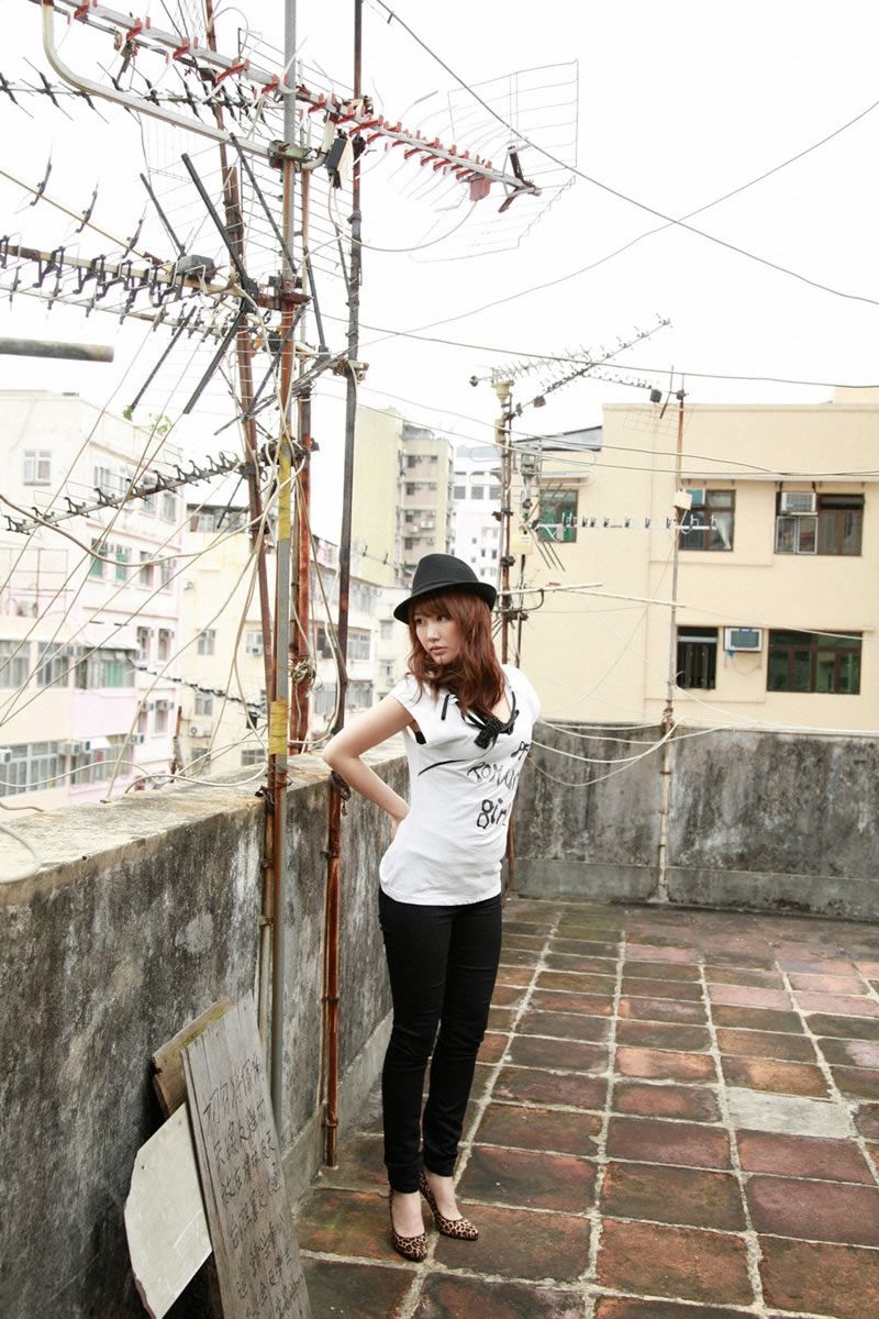 [Wanibooks] 2012.02月号 #92 安めぐみ（安惠美） Megumi Yasu [242P]