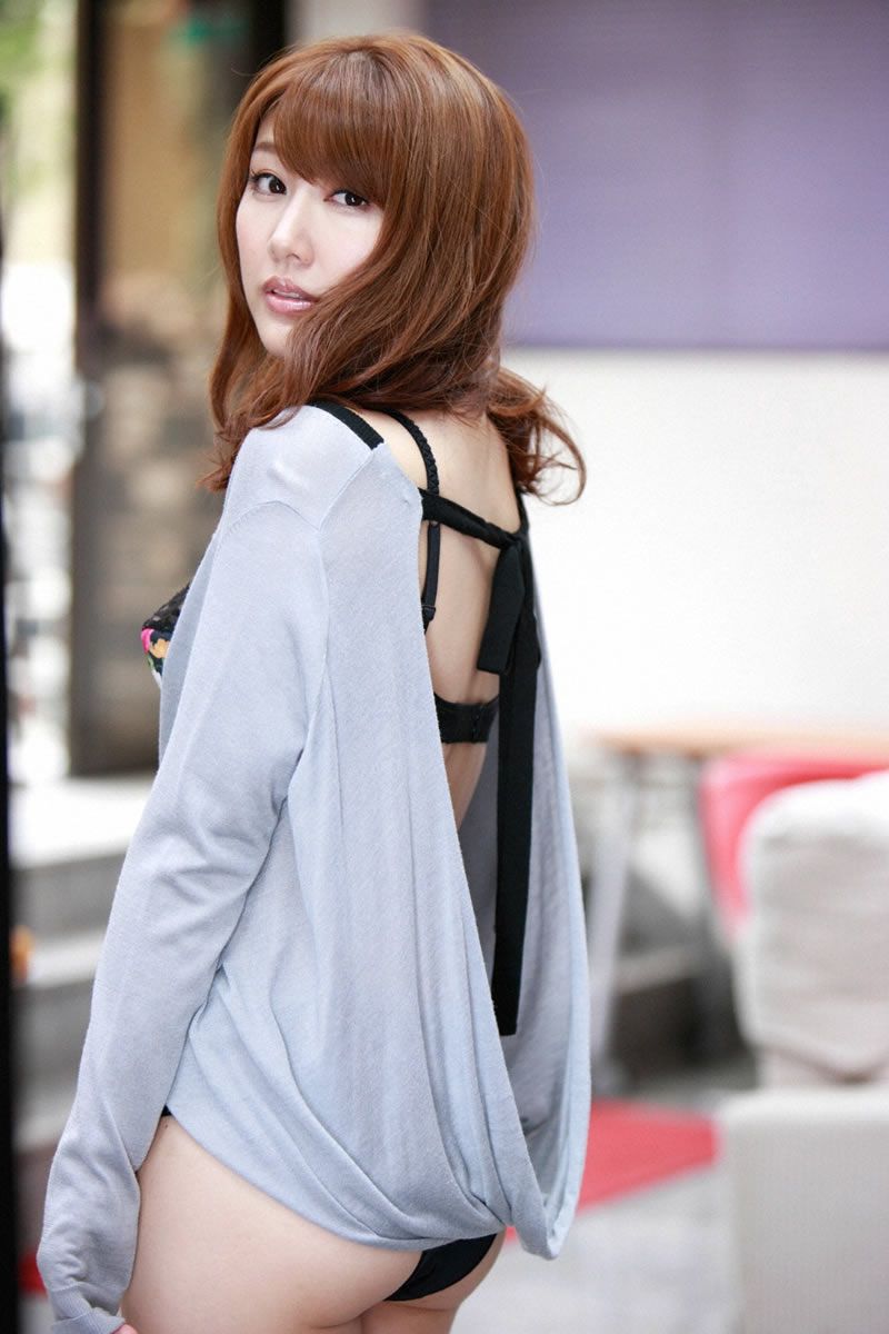 [Wanibooks] 2012.02月号 #92 安めぐみ（安惠美） Megumi Yasu [242P]