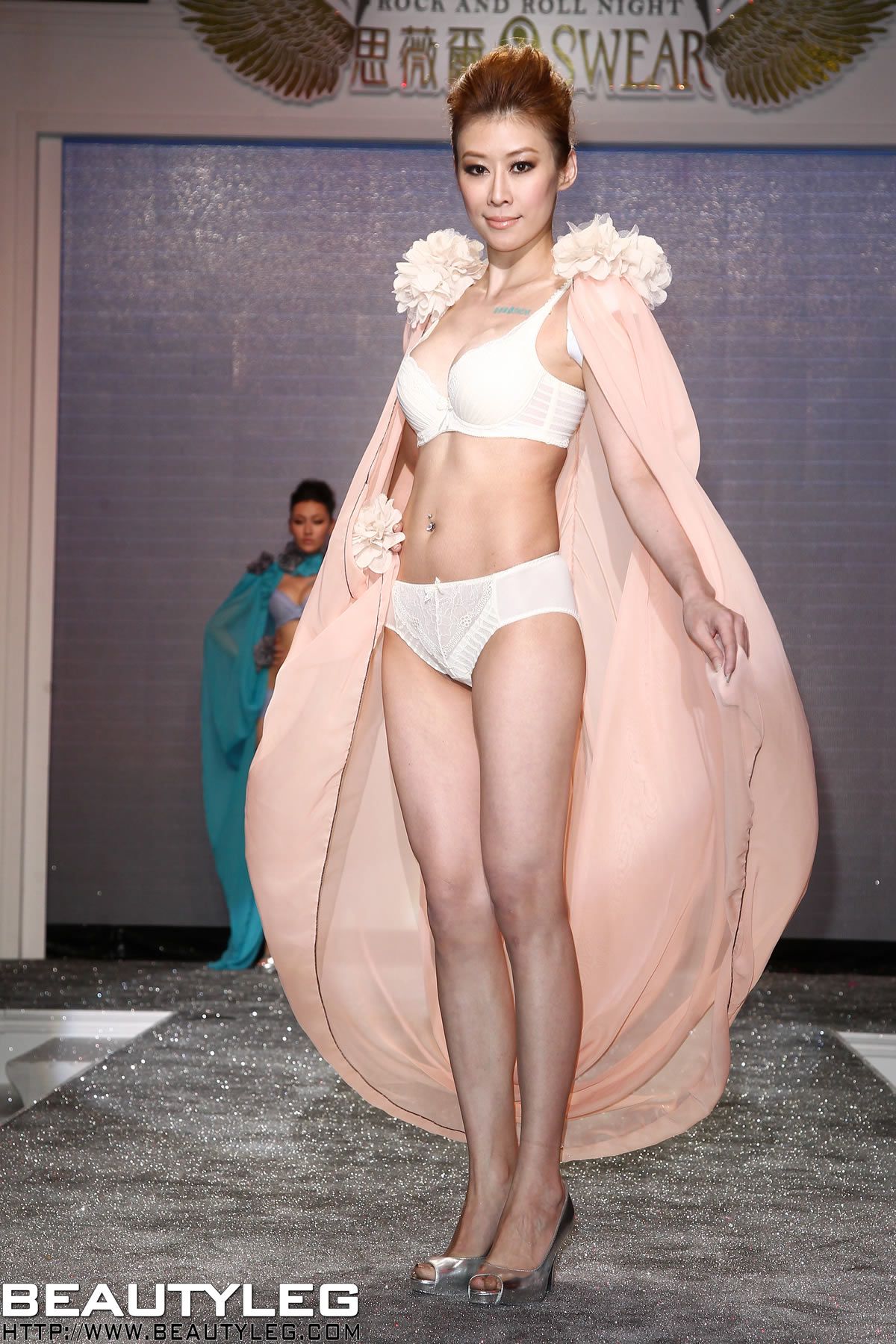 [BeautyLeg] 2012.05.04 BEAUTY NEWS
