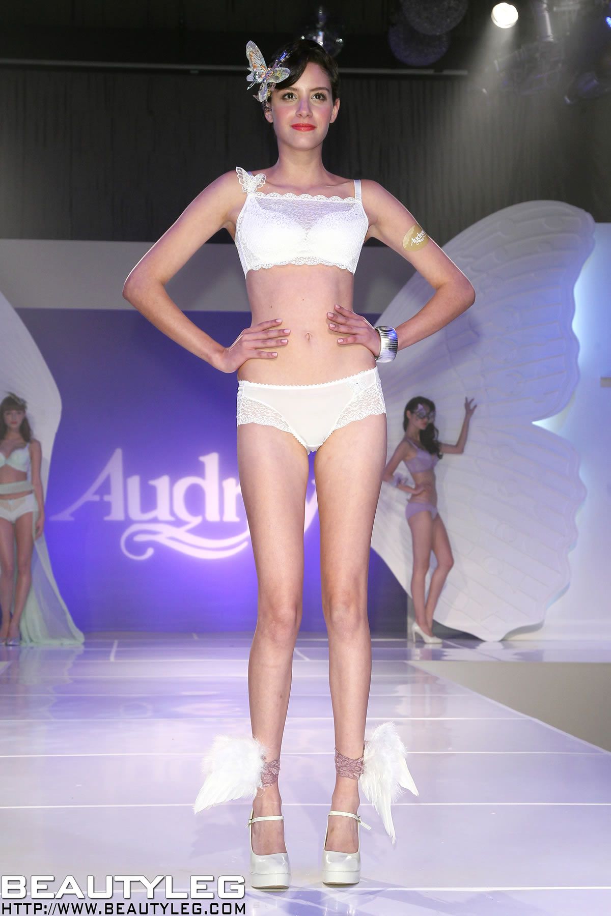 [BeautyLeg] 2012.05.04 BEAUTY NEWS