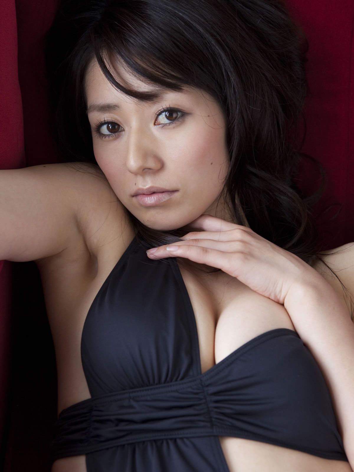 [Sabra] 2011.08.25 COVER GIRL 谷桃子 [100P]