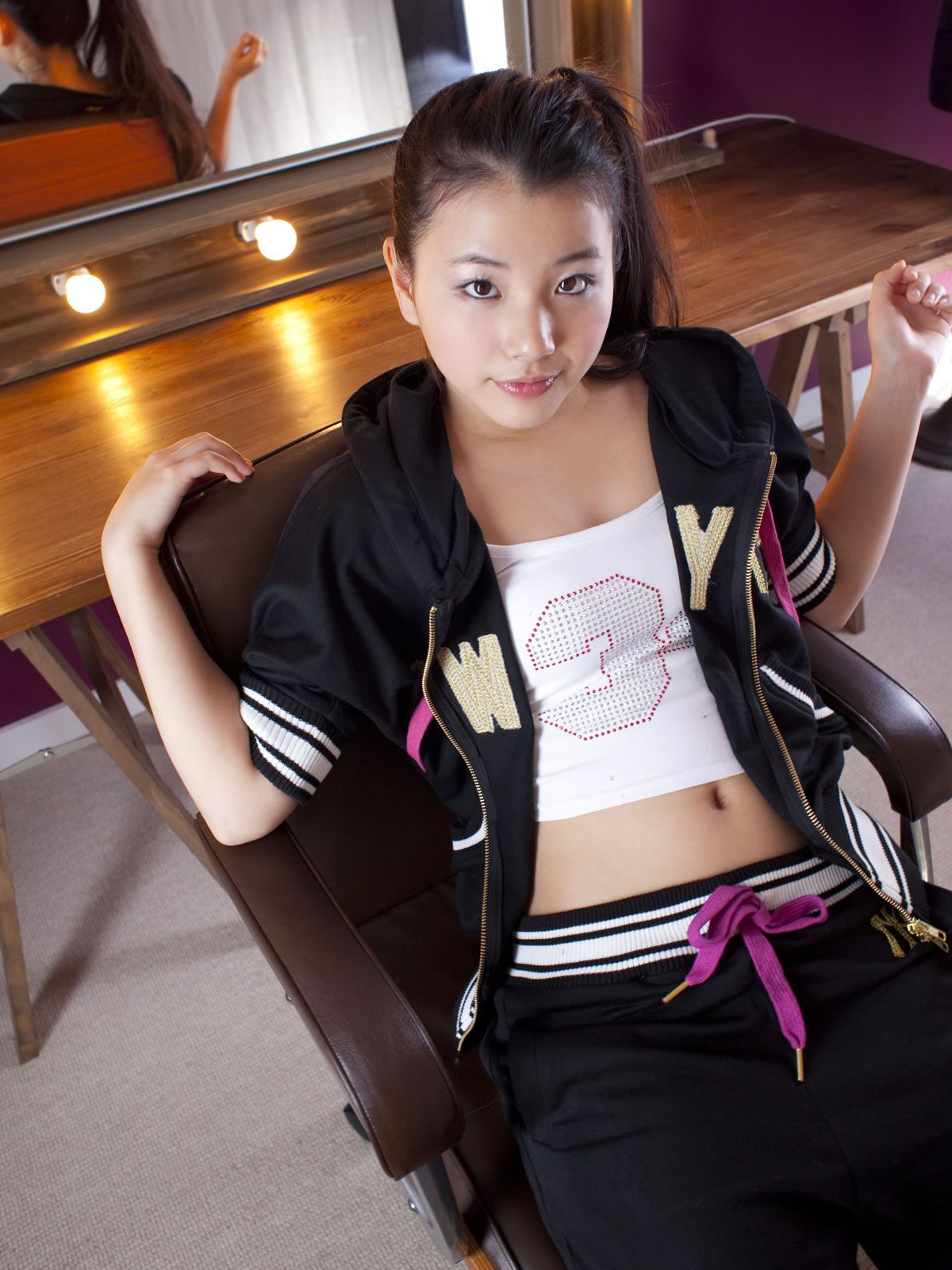 [Sabra] 2011.05.26 NEW COVER GIRL 倉田瑠夏『Look at Ruka』[100P]