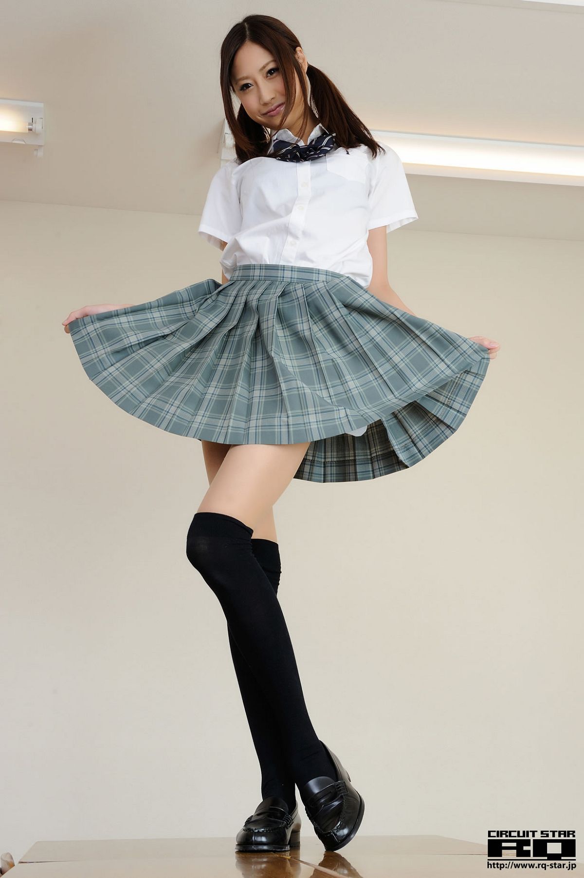 [RQ-STAR] 2012.06.06 NO.00646 Miki Sakurai 桜井未來 School Girl [90P]