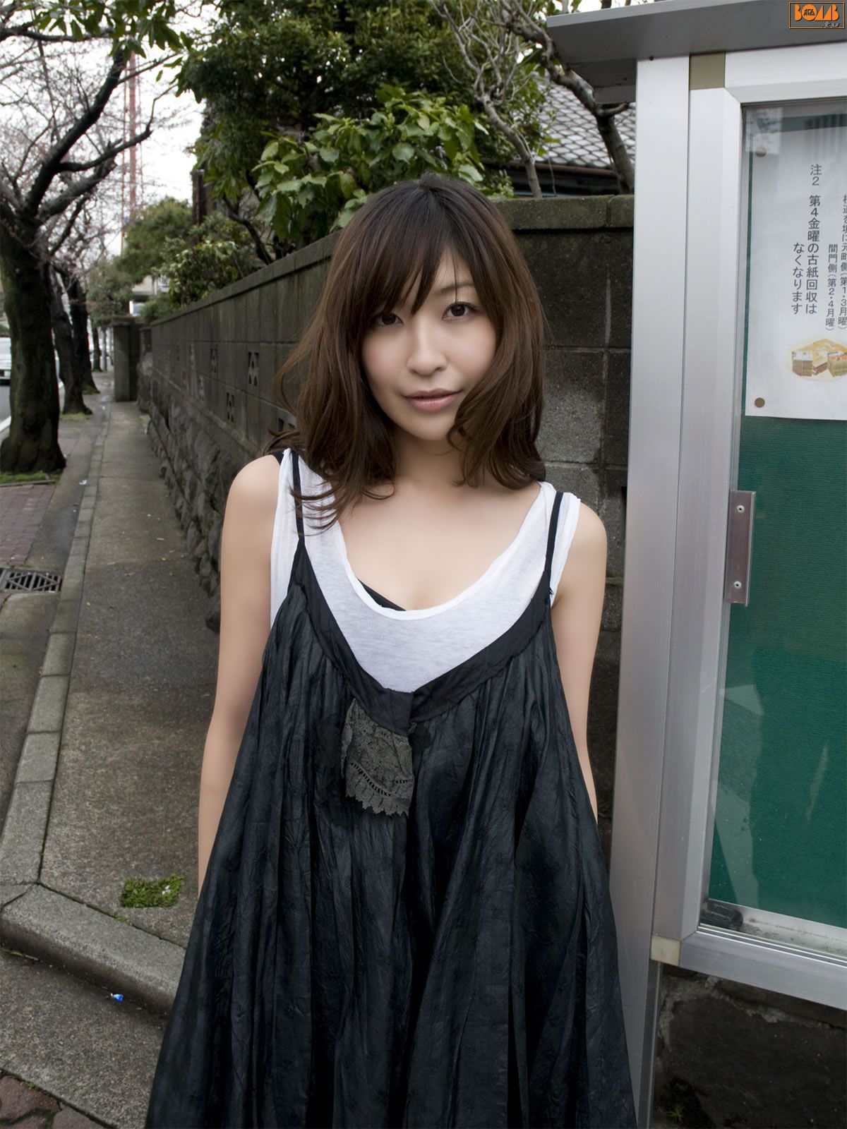 [Bomb.tv] 2008.08 Mayumi Ono 小野真弓 [30P]