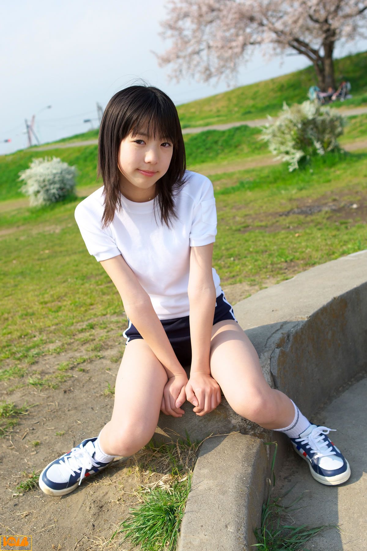 [Bomb.tv] 2008.10 Nanako Niimi 新実菜々子