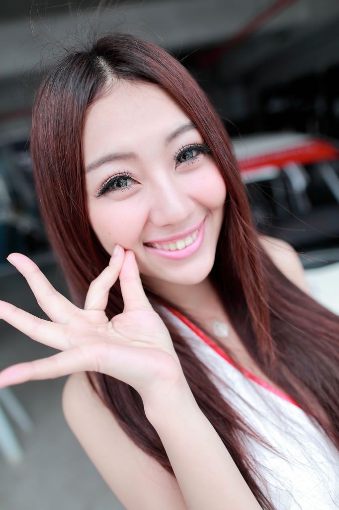 2012年 4月22日 高清美女 錢錢