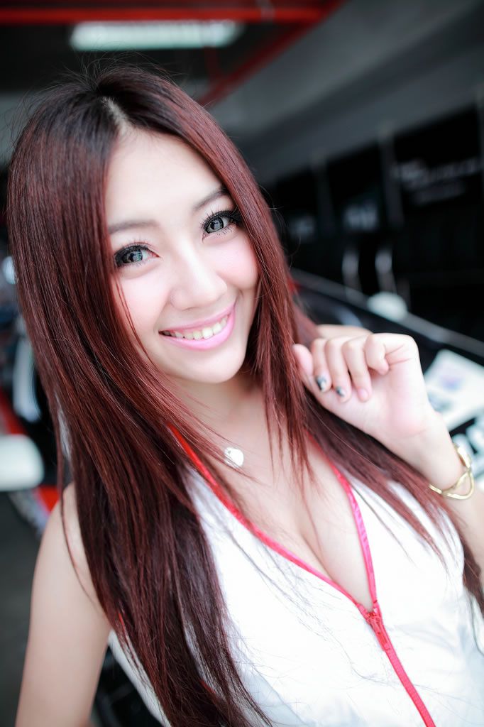 2012年 4月22日 高清美女 錢錢