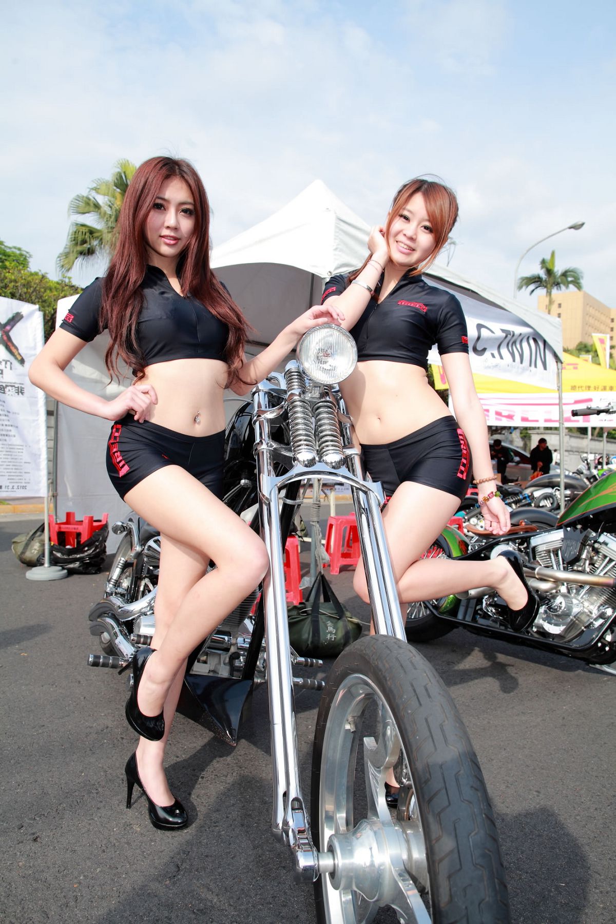 2012年 4月22日 高清美女 錢錢
