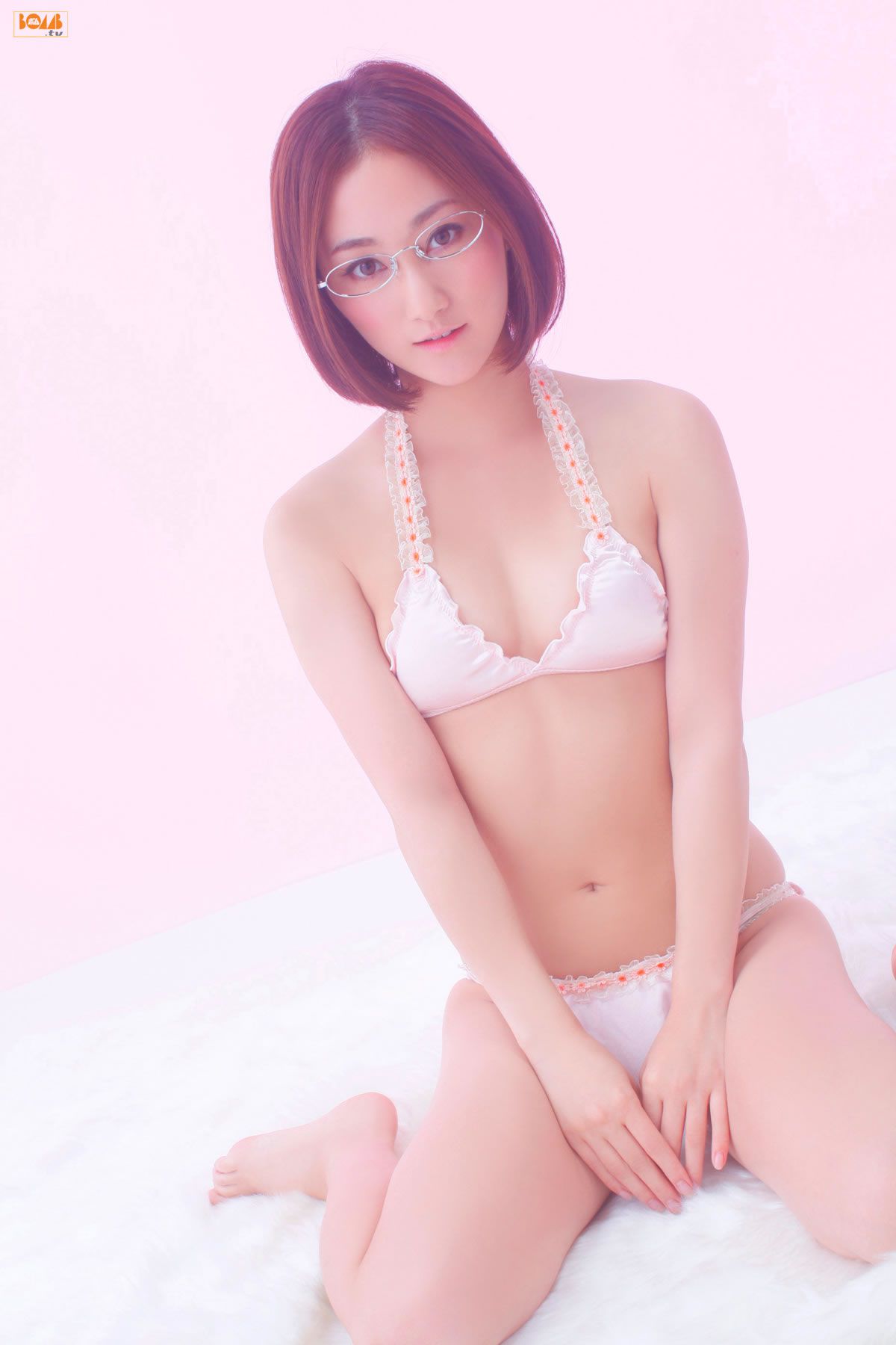 [BOMB.tv] 2012.01 Mika Yoshinaga 吉永実夏