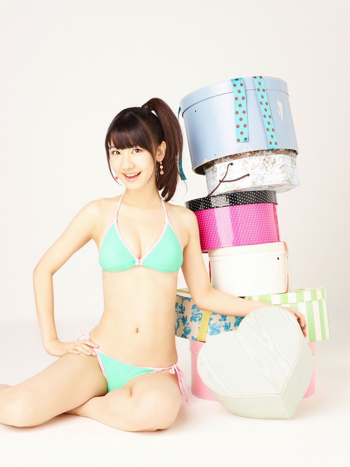 [YS Web] Vol.508 Yuki Kashiwagi 柏木由紀 プレゼント [98P]