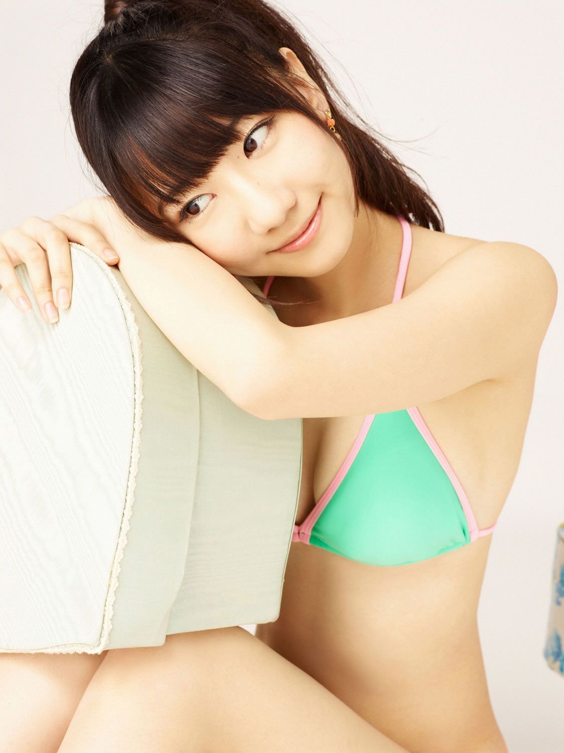 [YS Web] Vol.508 Yuki Kashiwagi 柏木由紀 プレゼント [98P]