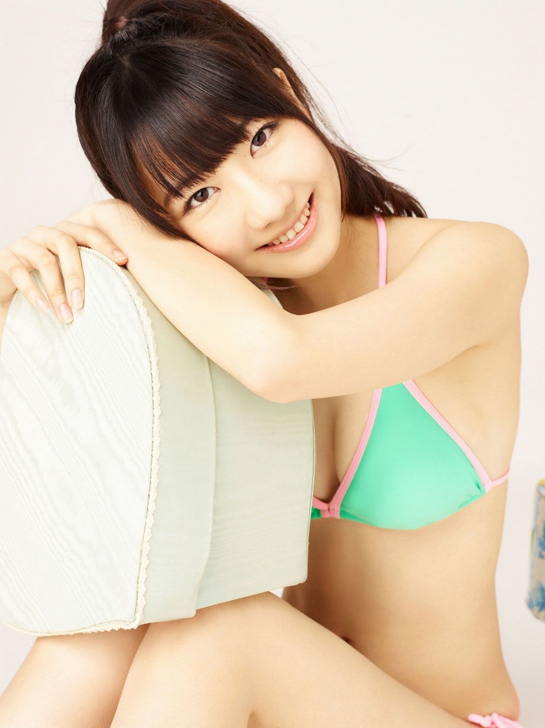 [YS Web] Vol.508 Yuki Kashiwagi 柏木由紀 プレゼント [98P]