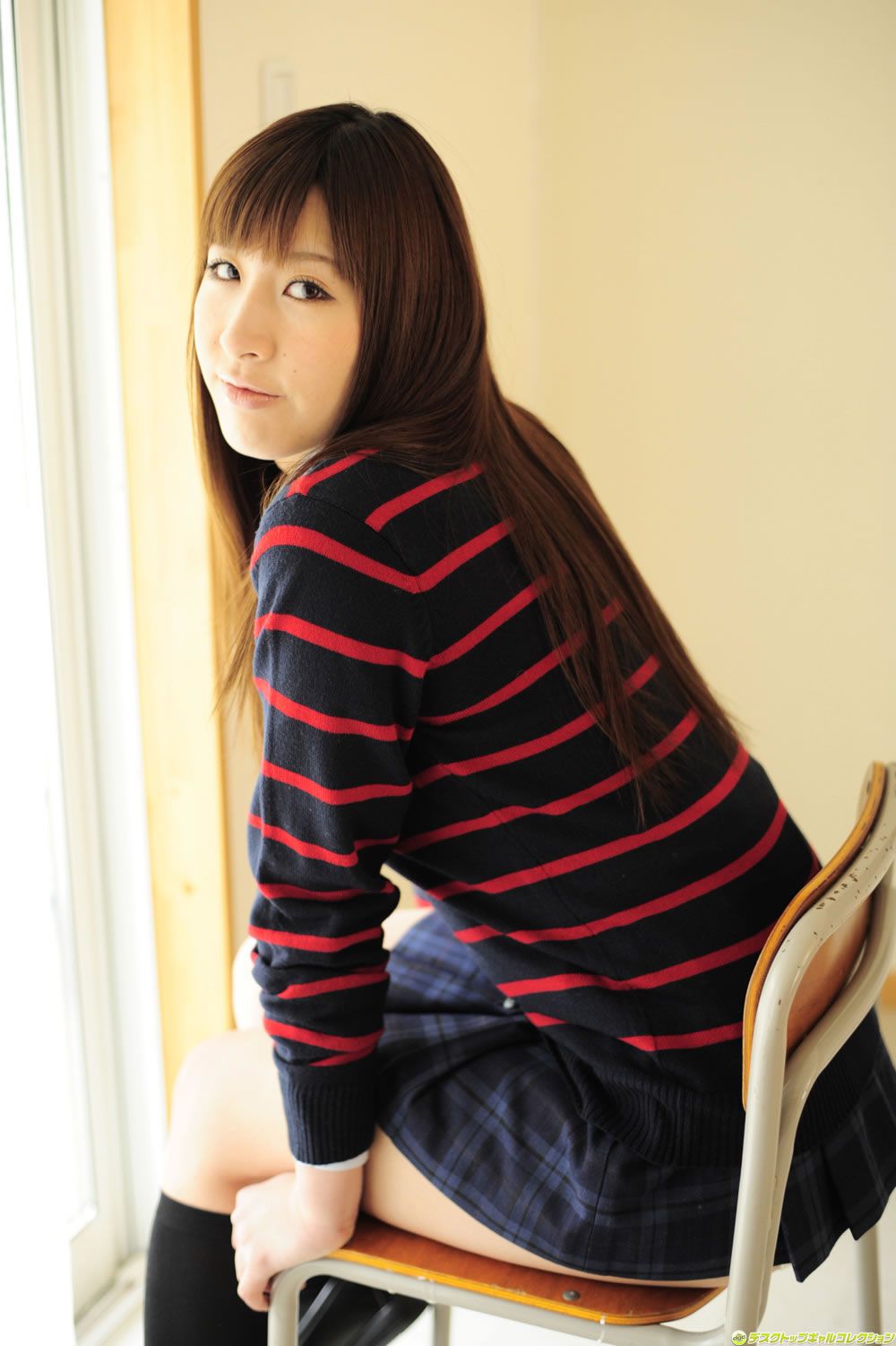 [DGC] 2011年04月號 制服美少女天國 No.940 山咲まりな Marina Yamasaki [117P]