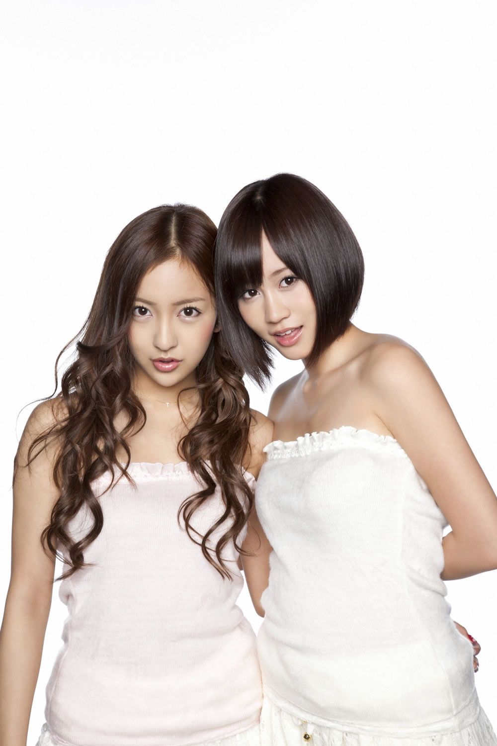 [YS Web] 05-20 Vol.401「前田敦子 板野友美」[83P]