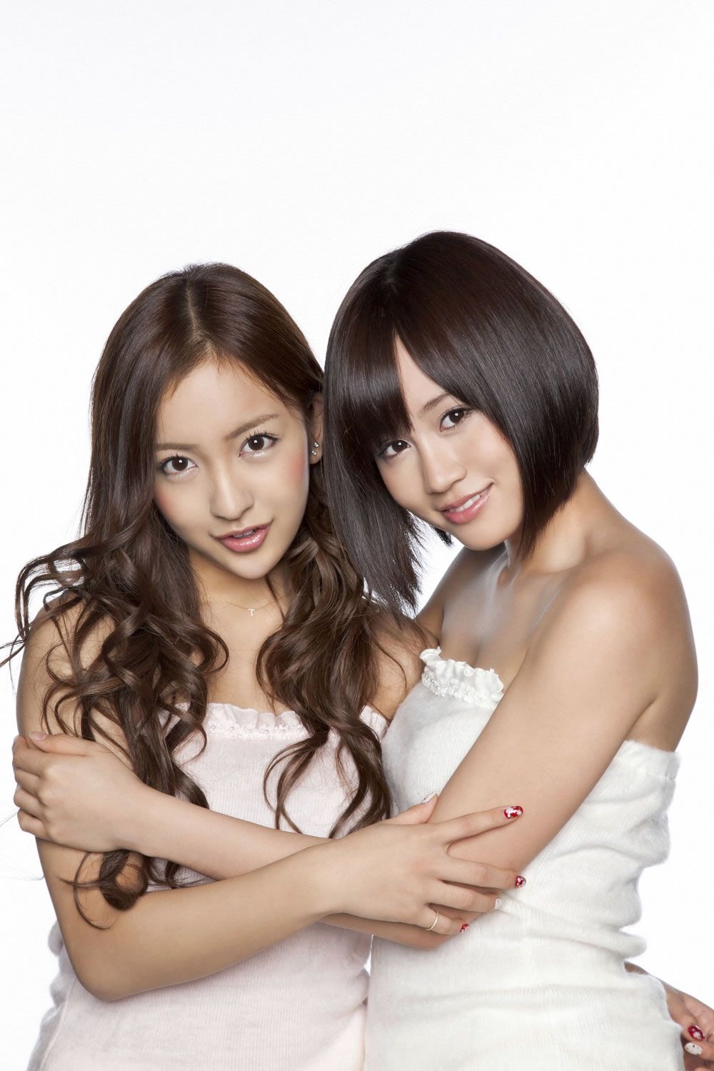 [YS Web] 05-20 Vol.401「前田敦子 板野友美」[83P]