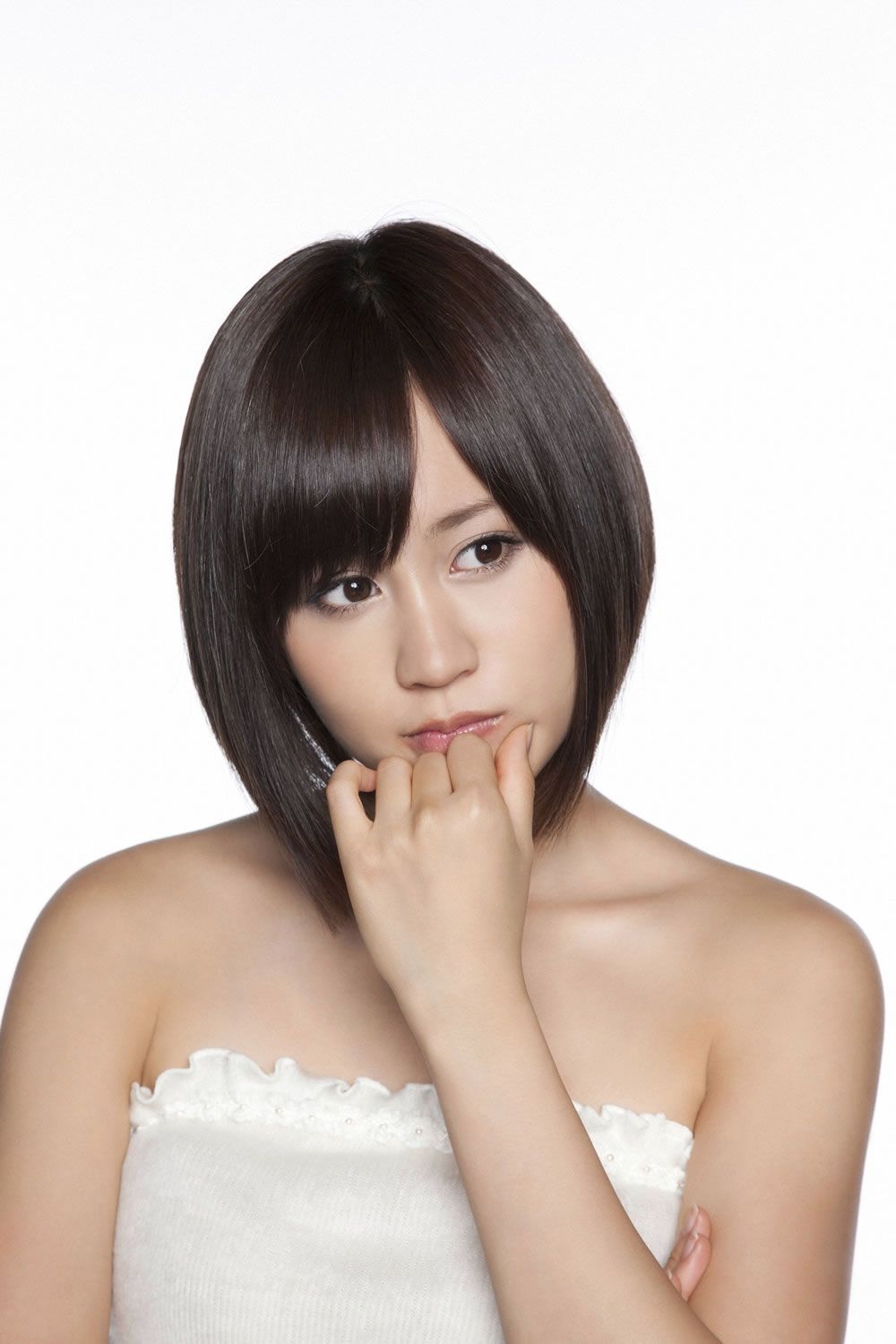 [YS Web] 05-20 Vol.401「前田敦子 板野友美」[83P]