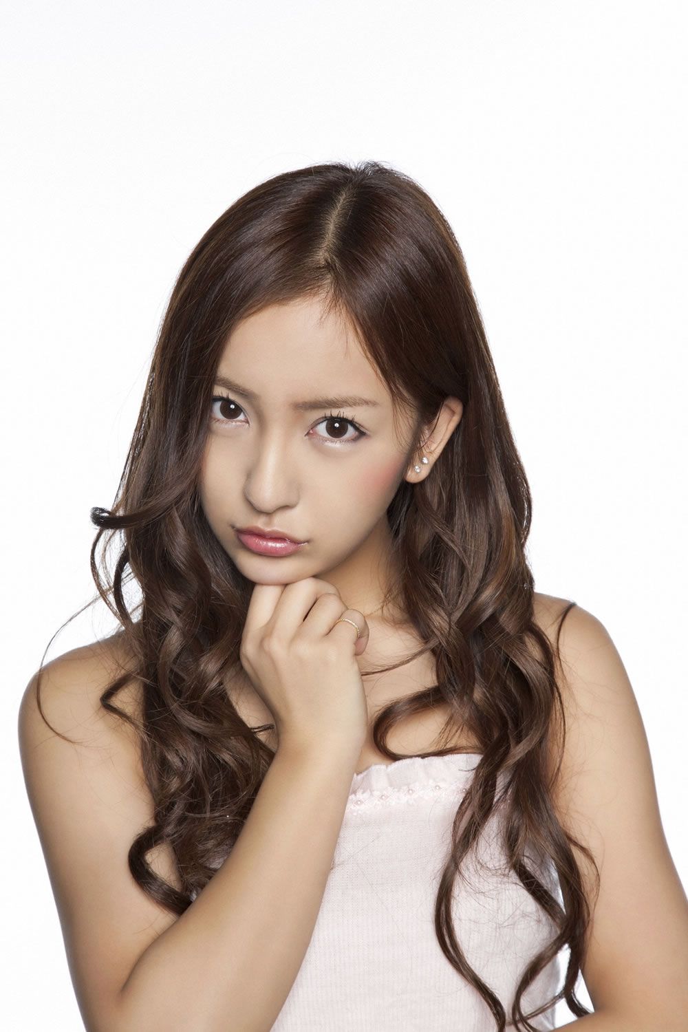 [YS Web] 05-20 Vol.401「前田敦子 板野友美」[83P]