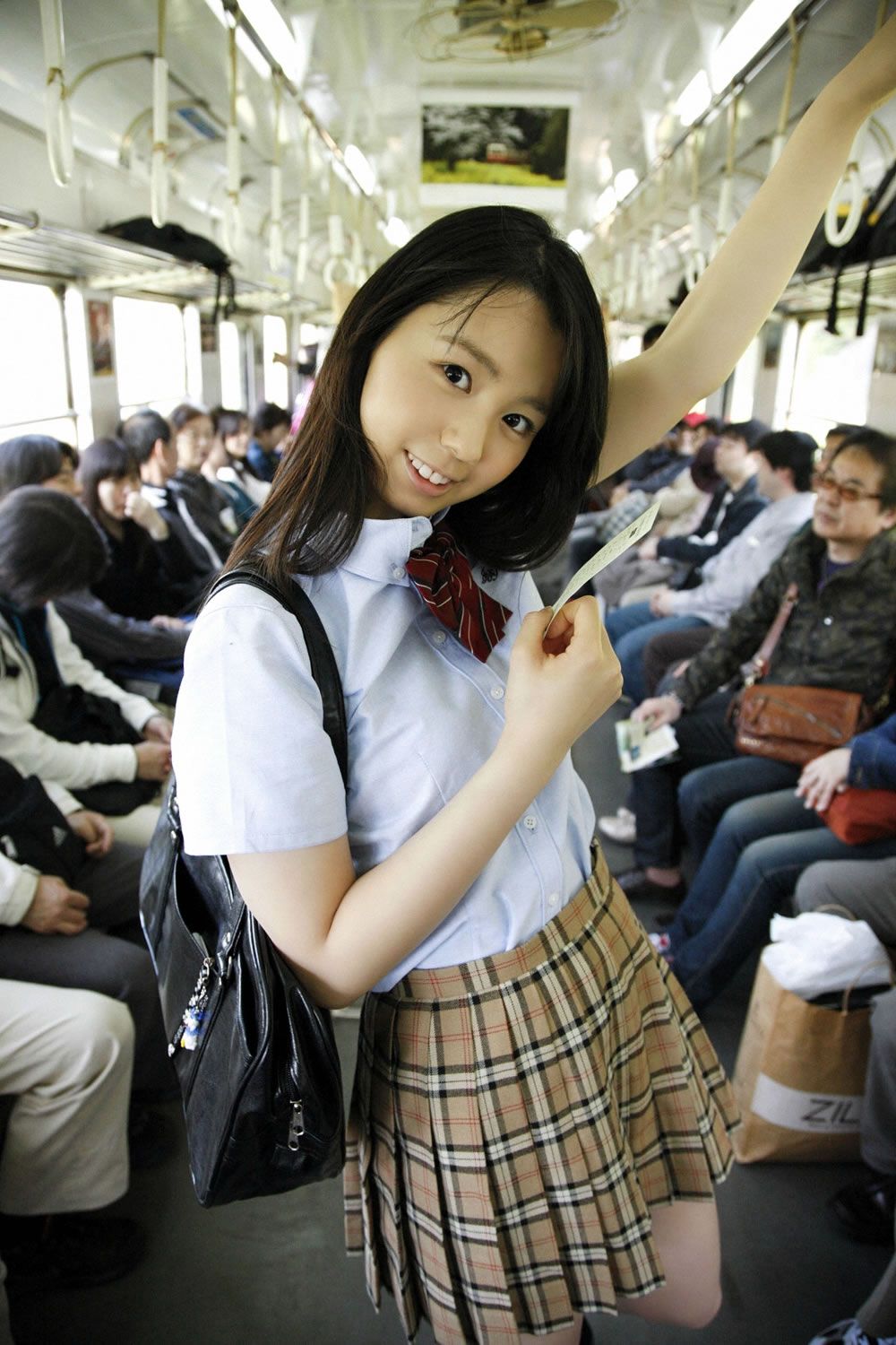 [Ys web] 11.06.29 Vol.406 小池里奈 [115P]