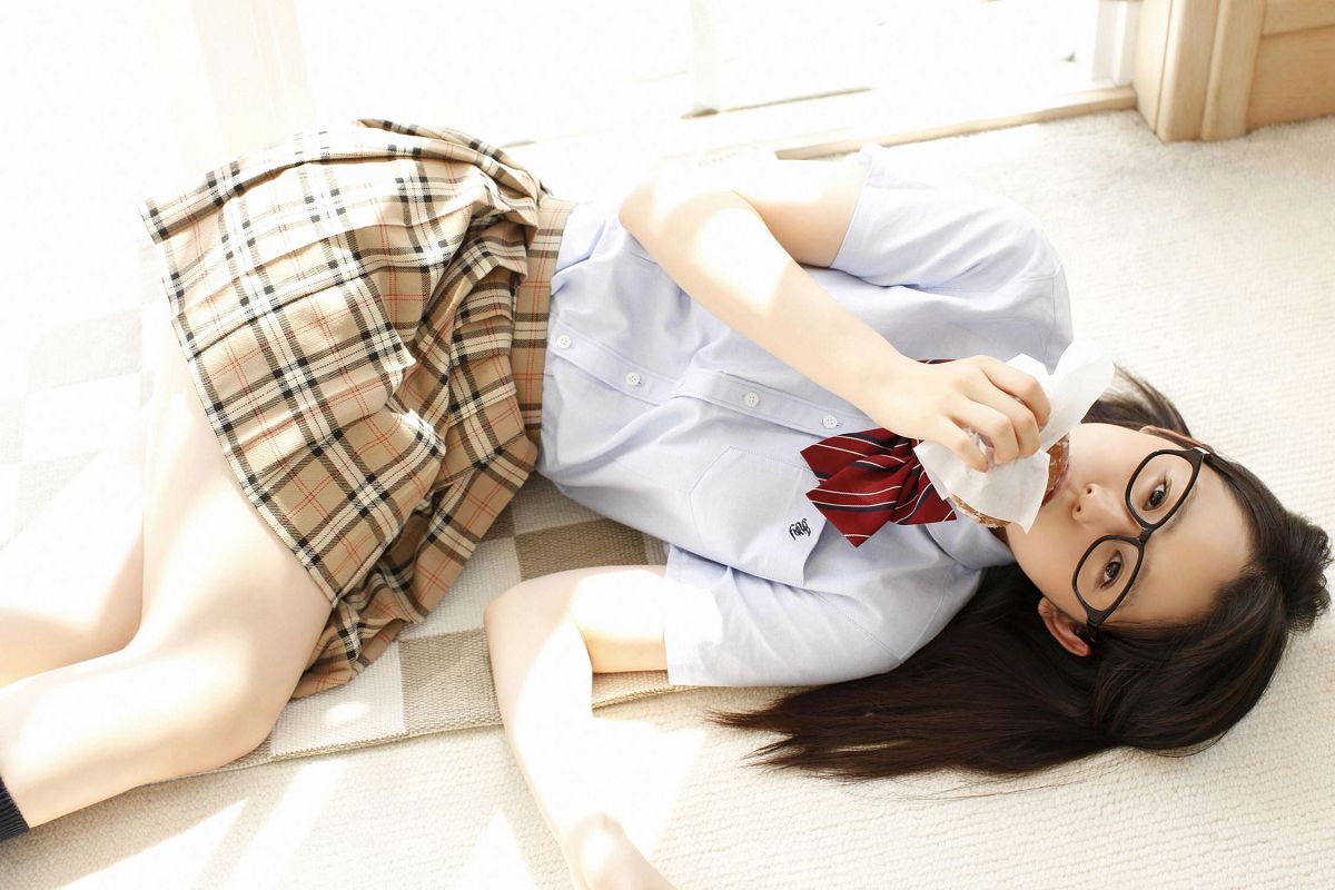 [Ys web] 11.06.29 Vol.406 小池里奈 [115P]