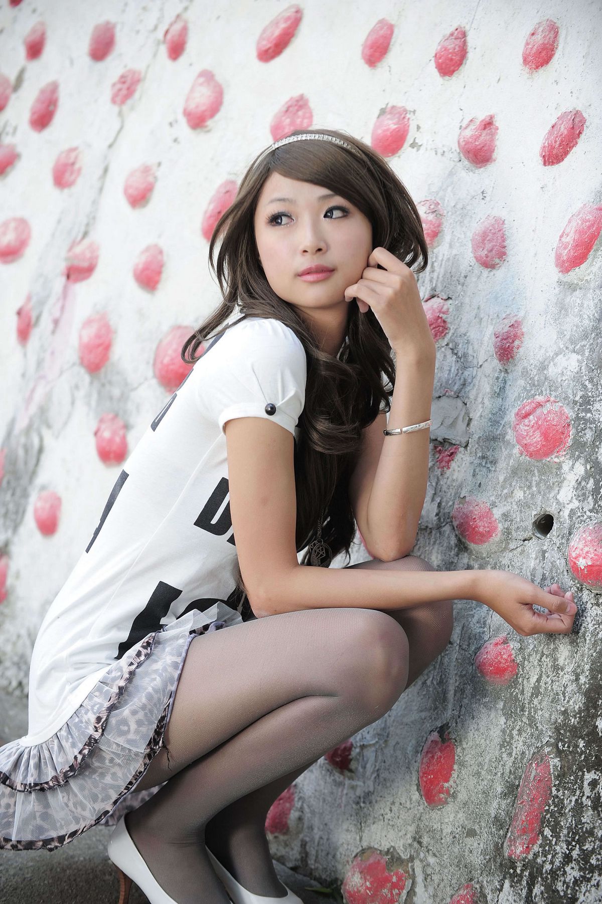 小芭灰丝美腿外拍