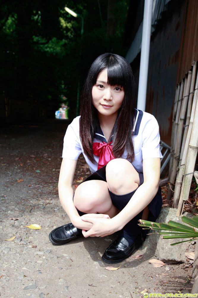 [DGC] 2012年09月号 No.1046 制服が似合うロリ顔美少女の未成熟なカラダ - 音無さやか [91P]