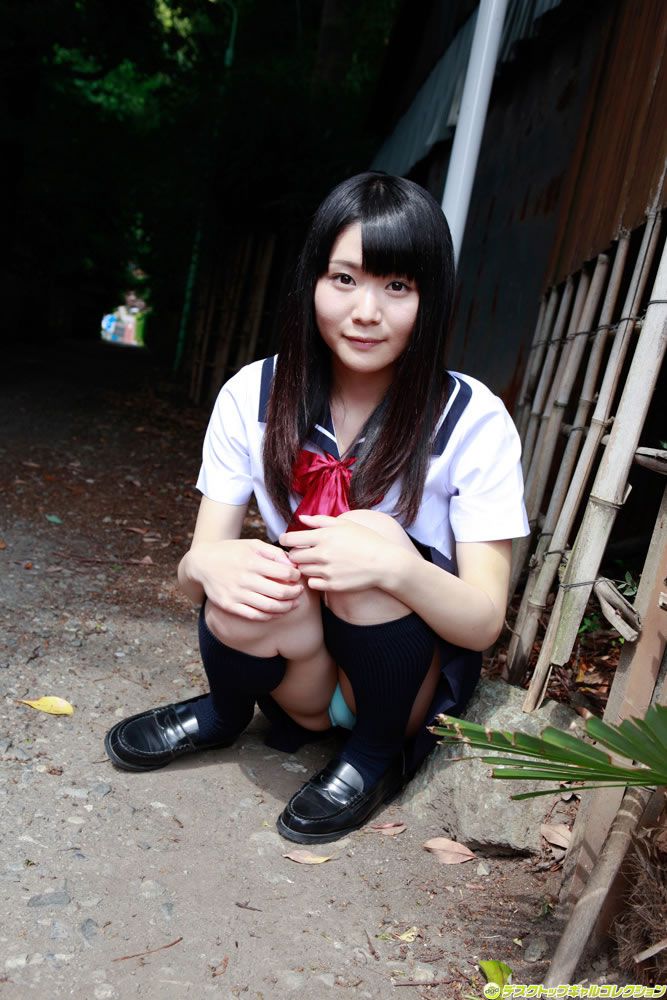 [DGC] 2012年09月号 No.1046 制服が似合うロリ顔美少女の未成熟なカラダ - 音無さやか [91P]