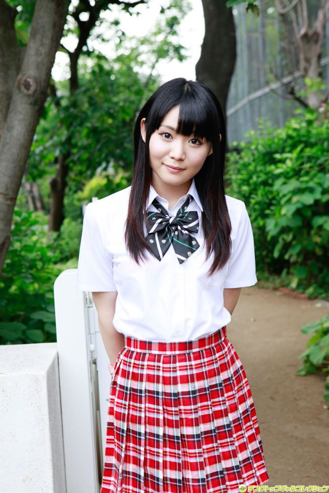 [DGC] 2012年09月号 No.1046 制服が似合うロリ顔美少女の未成熟なカラダ - 音無さやか [91P]