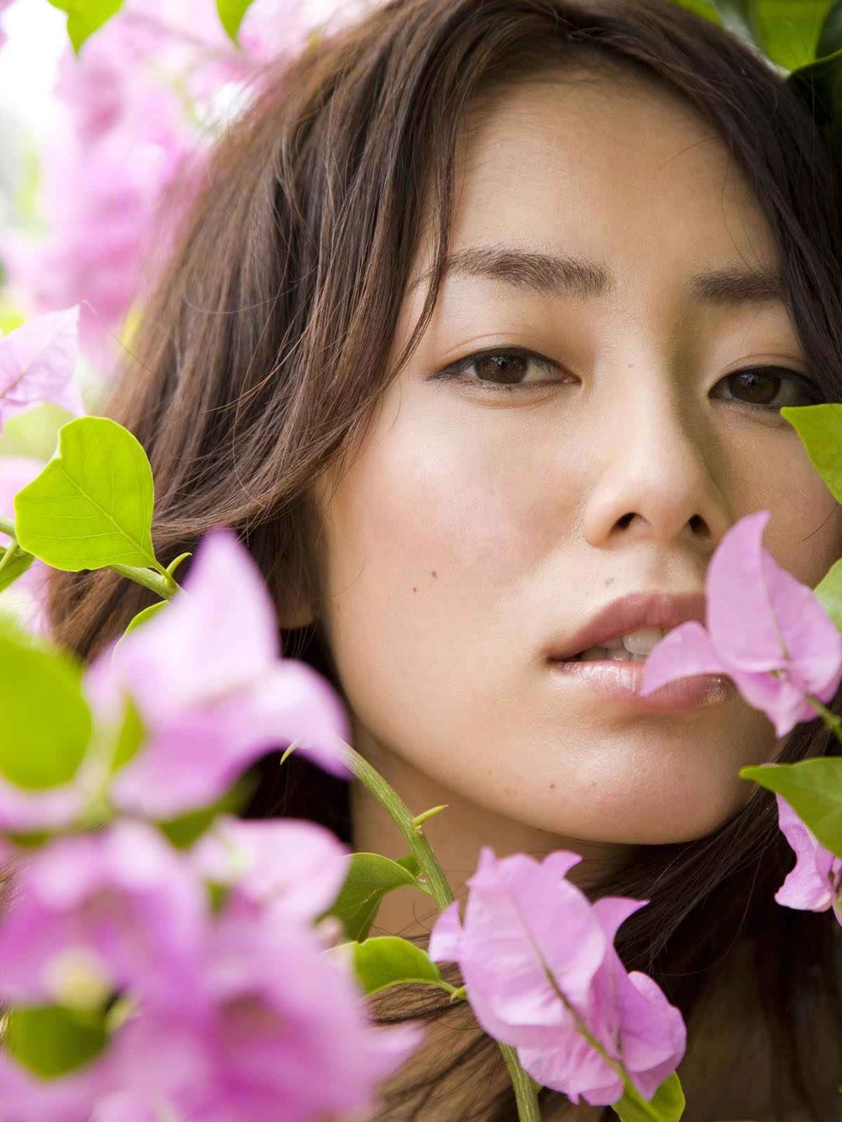 [Sabra.net] NEW COVER GIRL 谷桃子 『Peach shock2』 20100722 [100P]