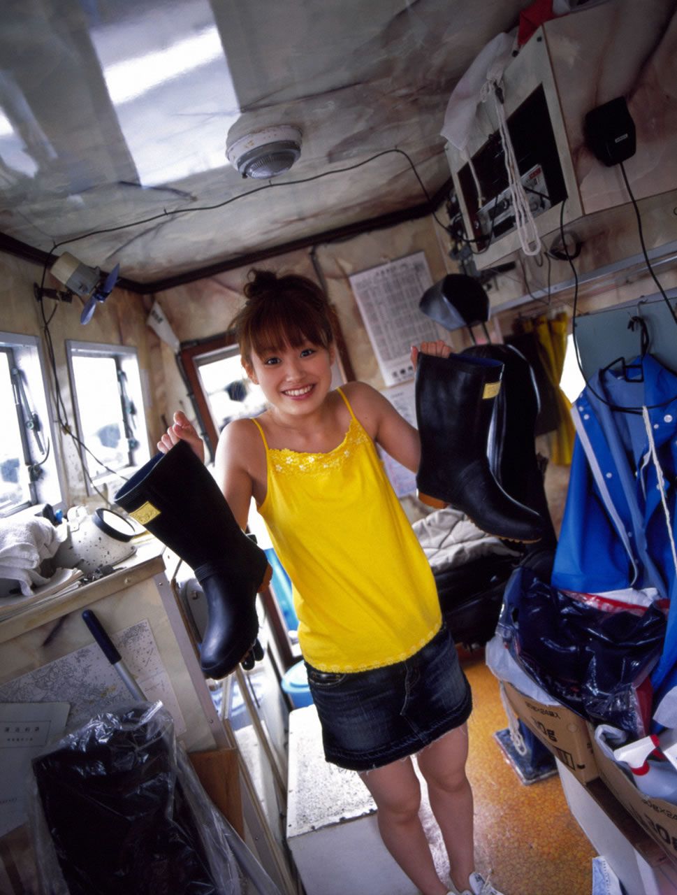 [Hello! Project Digital Books] No.16 Ai Takahashi 高橋 愛 [100P]