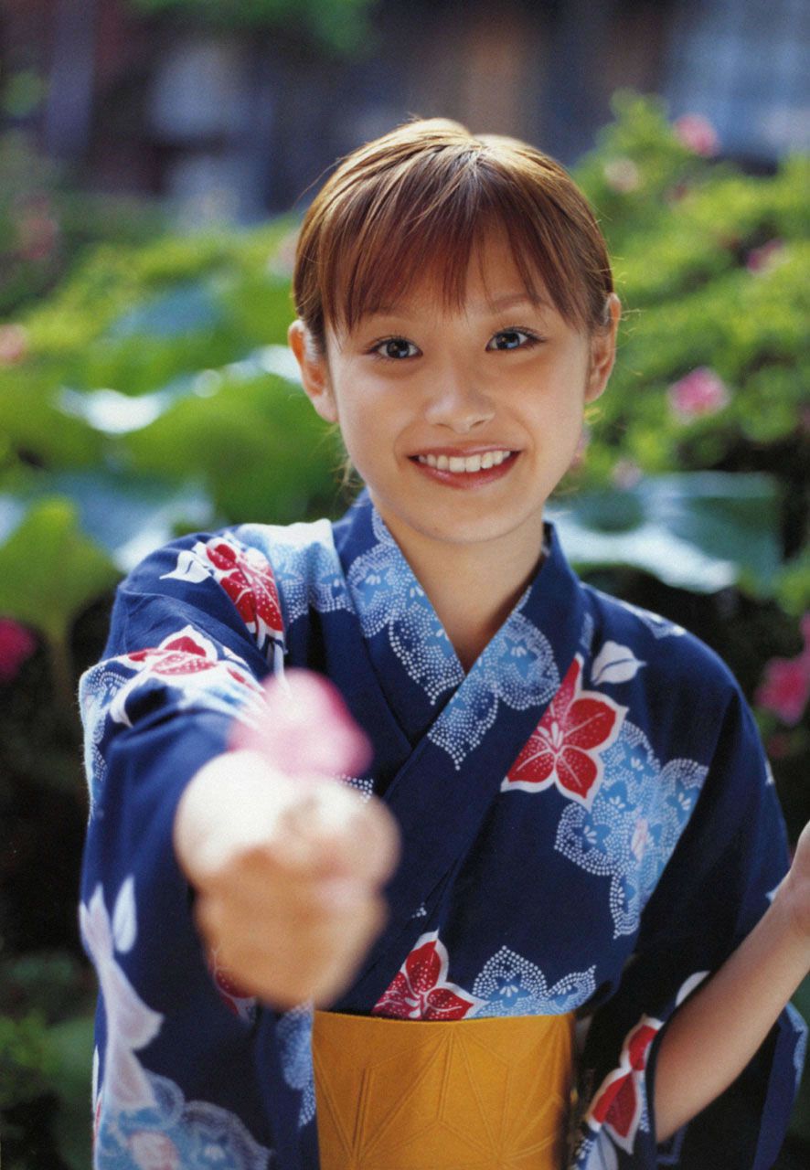 [Hello! Project Digital Books] No.16 Ai Takahashi 高橋 愛 [100P]