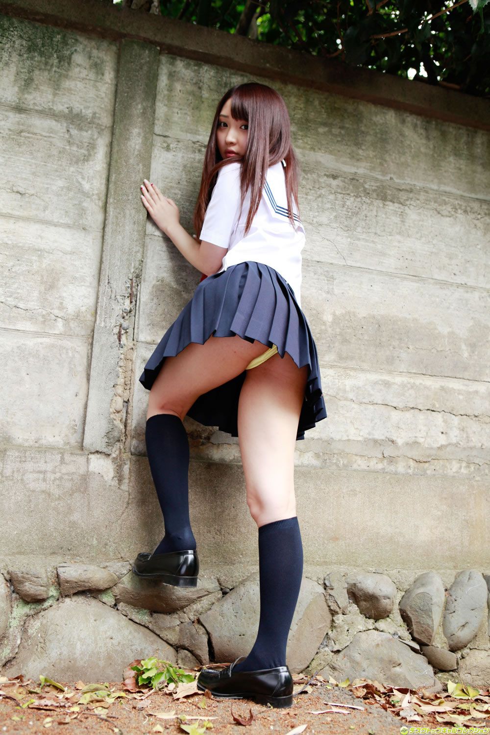 [DGC] 2012.10 No.1052 末永佳子 [100P]