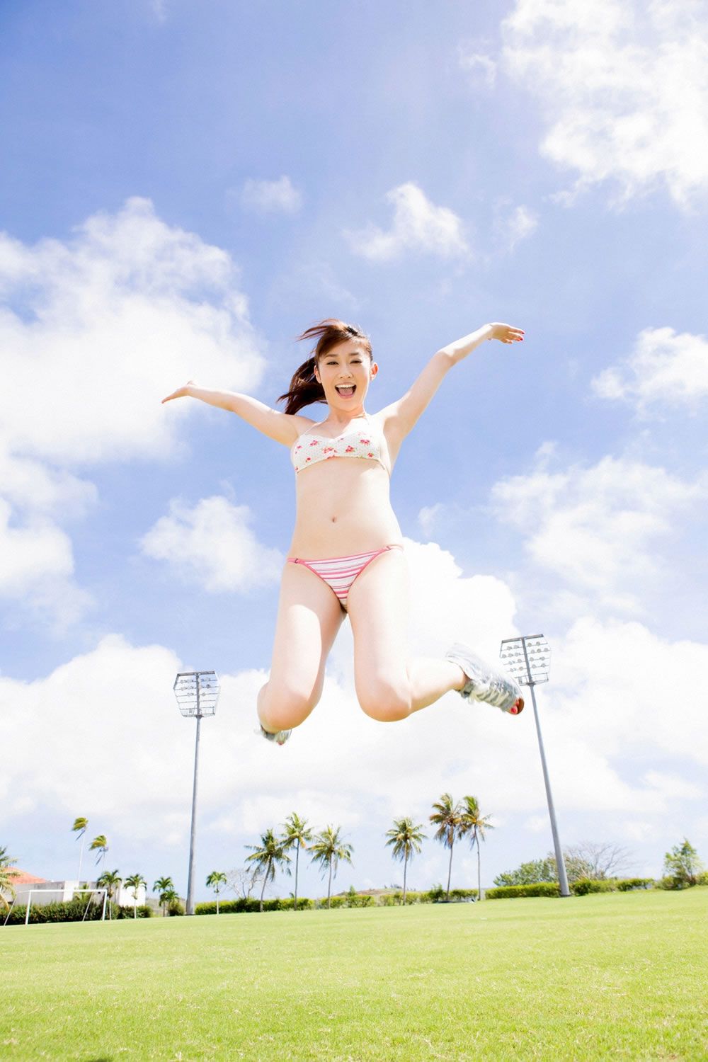 [YS-Web] 2012.10.22 Vol.524 原幹恵 1-2 week [70P]