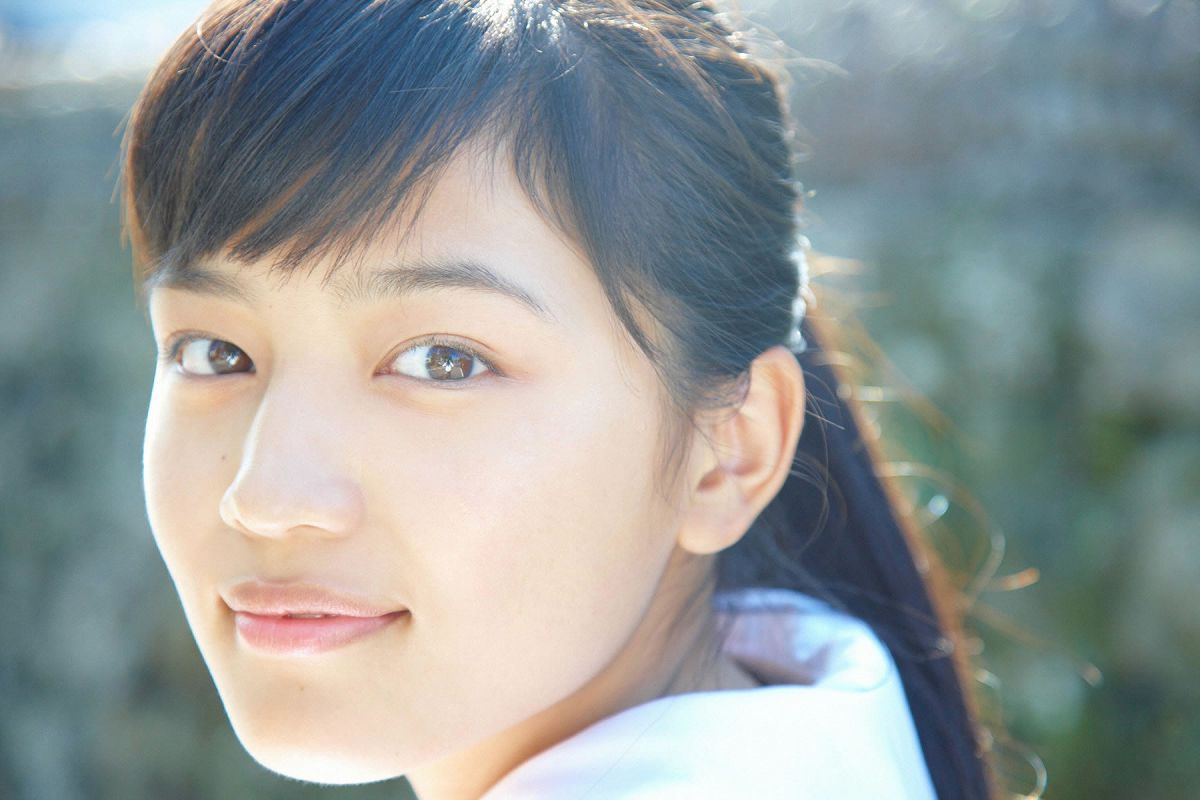 [Wanibooks WBGC] 2012.10 No.100 Haruna Kawaguchi 川口春奈 [196P]