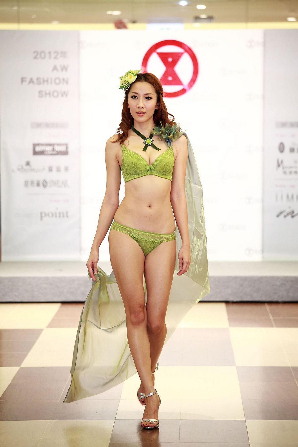 [Fashion Show] 2012.11.11 曼黛瑪蓮.莎薇華哥爾 [90P]
