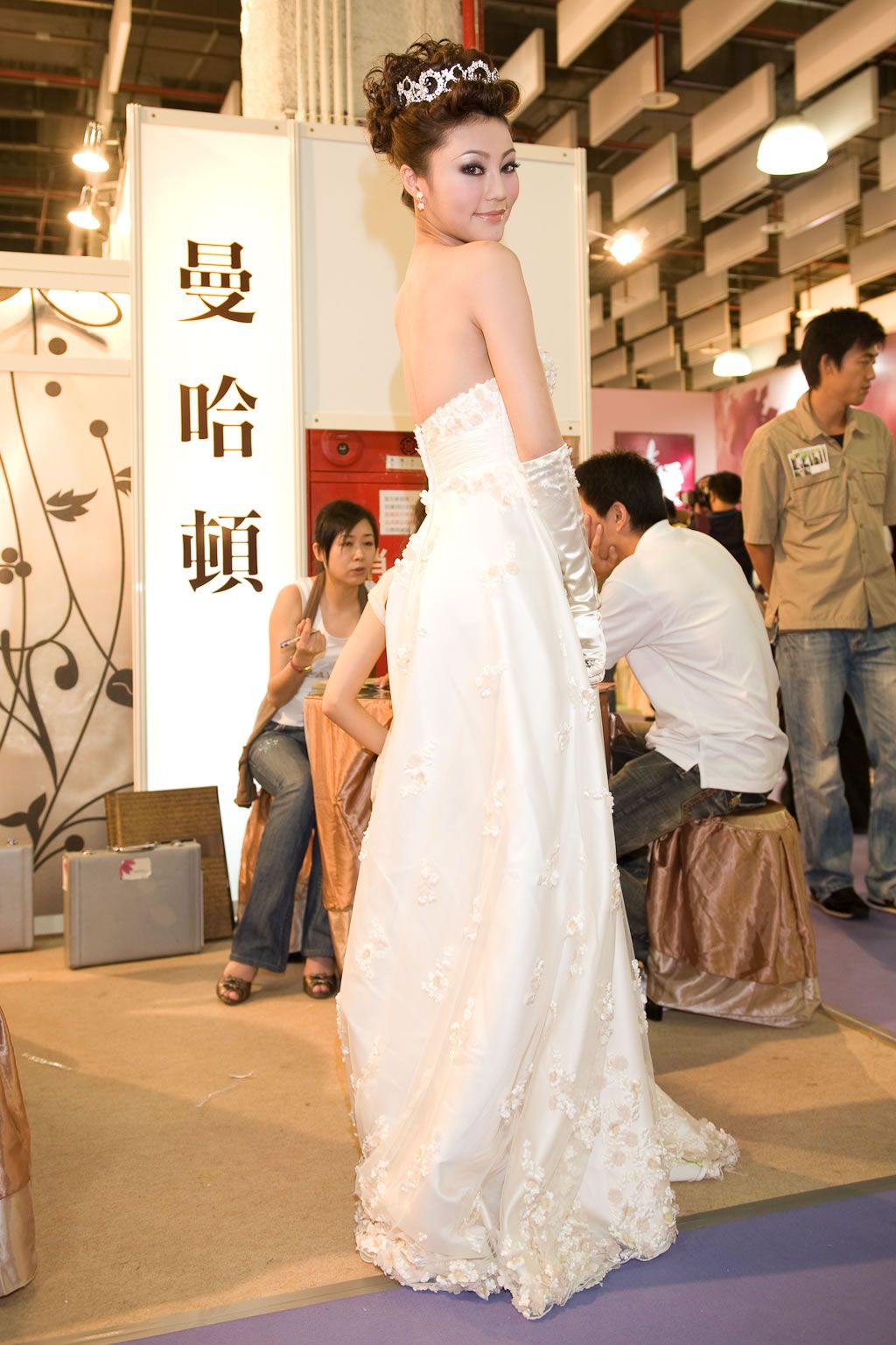 台北婚纱展VSMimi 夕陽沙滩比基尼 [30P]
