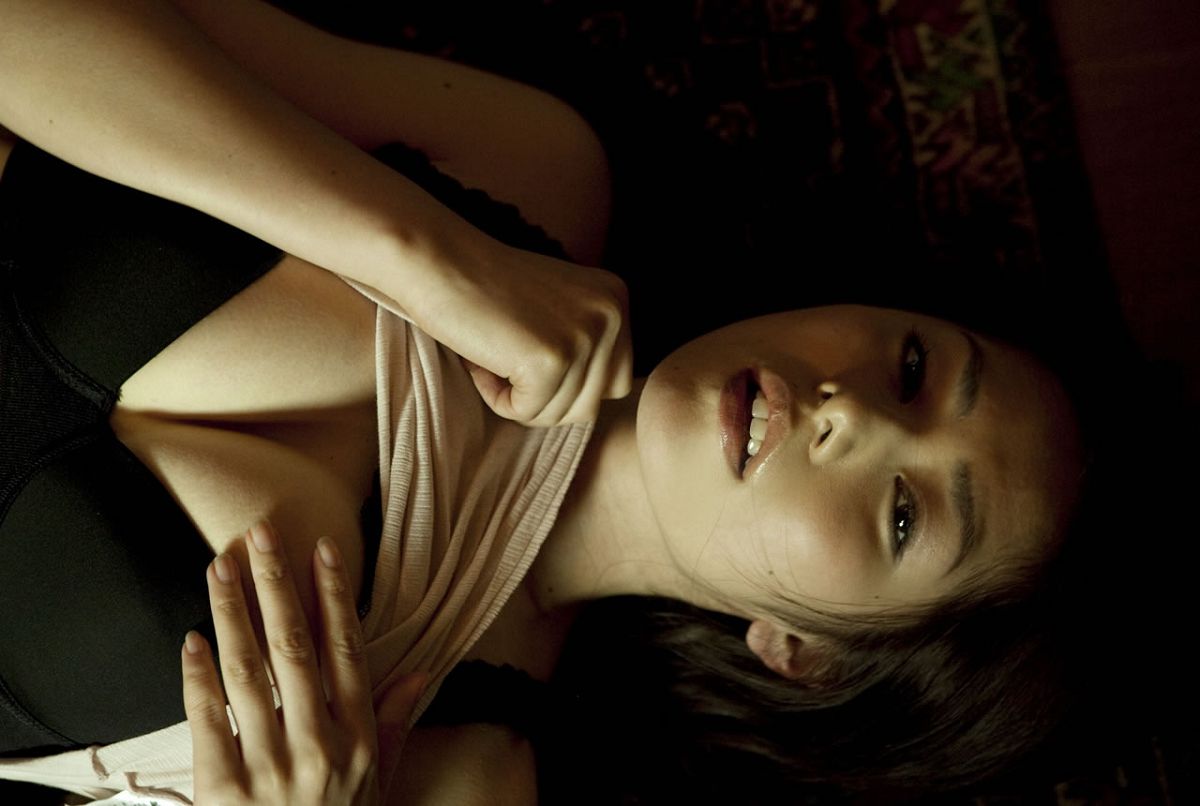 [image.tv] 2010.06.01 Momoko 谷桃子 桃源郷 後編 [34P]